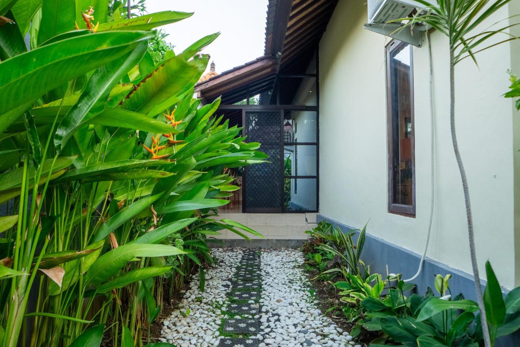 Dafne * Seminyak